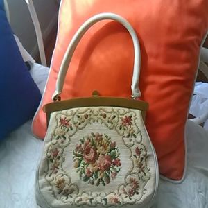 Vintage hand bag floral design.